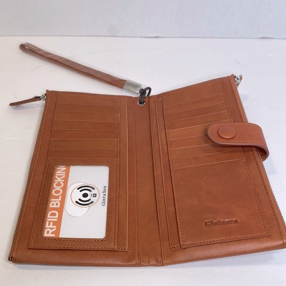 Large Capacity Card Wallet With RFID Blocking - Picture 9 of 14